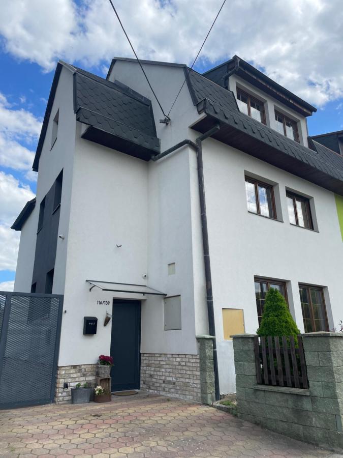 Apartment Dubnica-Prejta 2 Dubnica nad Vahom Exterior photo